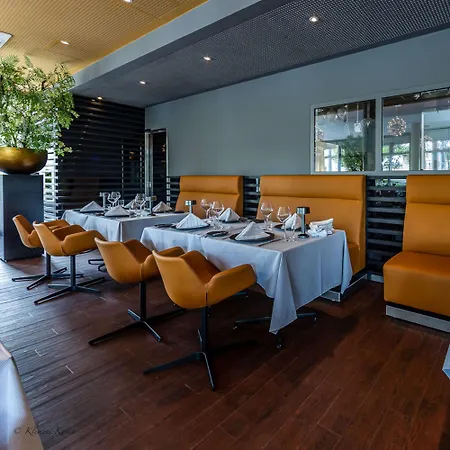 Western Ξενοδοχείο 4*